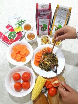 U Kar Ka_ဇယန်းလက်ဖက်နှပ်