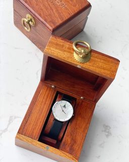 Burma Watch_Kamar (Ladies) Collection