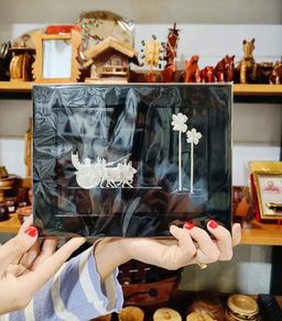 Yoe Yar Zay_ကြေးပန်းချီ