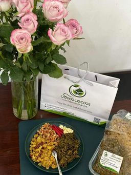 ပင်းတယသား_ရွှေဖီဦး လက်ဖက်အညွန့်နှပ် 