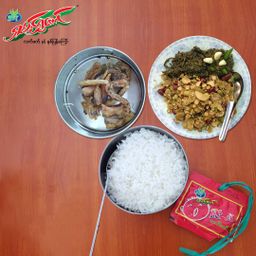 ရှမ်းရွှေတောင်_ရှူးရှဲလက်ဖက်နှပ်