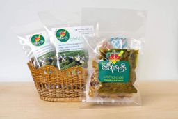 ဒေါ်ရိတ်ကြီး_လက်ဖက်နှင့်အကြော်စုံ