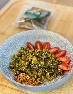 ဒေါ်ရိတ်ကြီး_လက်ဖက်နှင့်အကြော်စုံ