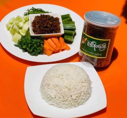 ဒေါ်ရိတ်ကြီး_ငပိလိမ္မာကြော် 