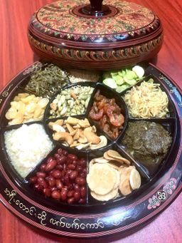 အရီးတောင်း_ယွန်း လက်ဖက်အုပ်