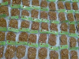 ခင်ထွေးရီ_ပဲကပ်ကြော်