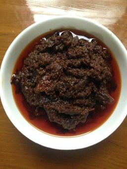 ခိုင်_သရက်သီးသနပ်