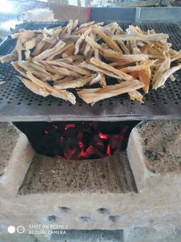 အောင်မြင်စံ_ငါးရံ့ခြောက်မီးကင်