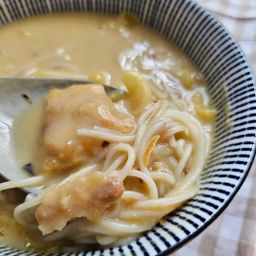 ပန်းခရေ Kitchen_အသင့်စားအုန်းနို့ခေါက်ဆွဲ (တစ်ပွဲစာ)