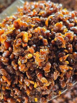 ပန်းခရေ Kitchen_ကသာပဲငါးပိ (ပဲပုပ်)ကြော်