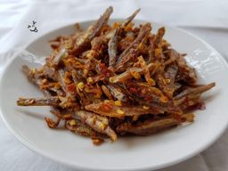 ပန်းခရေ Kitchen_ငါးနီတူခြောက်ကြော်