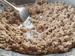 ပန်းခရေ Kitchen_နှမ်းဖတ်ချဥ်ကြော်