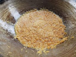 ပန်းခရေ Kitchen_ပုစွန်ခြောက်ငံပြာရည်အပျော့ကြော်