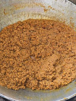 ပန်းခရေ Kitchen_မရမ်းသီးငါးပိချက်အစိုကြော်