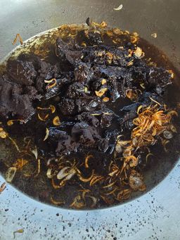 ပန်းခရေ Kitchen_ပုန်းရည်ကြီးကြော်