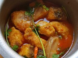 ပန်းခရေ Kitchen_ဗမာဟင်းချက်အနှစ်ထုတ်