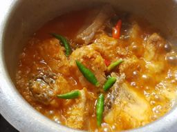 ပန်းခရေ Kitchen_ဗမာဟင်းချက်အနှစ်ထုတ်