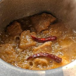 ပန်းခရေ Kitchen_အချိုချက် ဟင်းအနှစ်ထုတ်