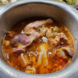 ပန်းခရေ Kitchen_ကြက်ကာလသား ဟင်းချက်အနှစ်ထုတ်