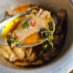 ပန်းခရေ Kitchen_ကြက်ကာလသား ဟင်းချက်အနှစ်ထုတ်