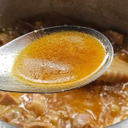 ပန်းခရေ Kitchen_ကြက်ကာလသား ဟင်းချက်အနှစ်ထုတ်