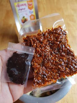 ပန်းခရေ Kitchen_ဘဲဥငါးခြောက် ဟင်းချက်အနှစ်ထုတ်