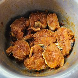 ပန်းခရေ Kitchen_ငါးမဆာလာချက် ဟင်းအနှစ်ထုတ်