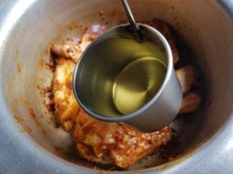 ပန်းခရေ Kitchen_ကြက်သားဆီပြန် ဟင်းချက်အနှစ်ထုတ်