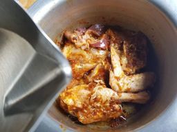 ပန်းခရေ Kitchen_ကြက်သားဆီပြန် ဟင်းချက်အနှစ်ထုတ်