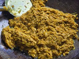 ပန်းခရေ Kitchen_အသင့်စား ငပိရည်ကျို Collection