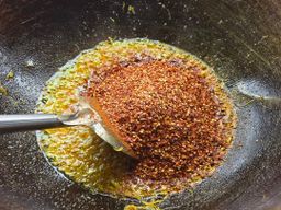 ပန်းခရေ Kitchen_အသင့်စား ငပိရည်ကျို Collection