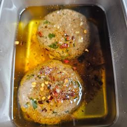 ပန်းခရေ Kitchen_ငပိထောင်း (အခြောက်)