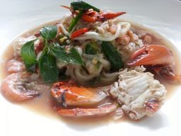 ပန်းခရေ Kitchen_မျှင်စိမ်းစားငပိပေါင်း