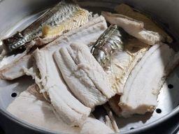 ပန်းခရေ Kitchen_ဟင်းခပ်မှုန့်