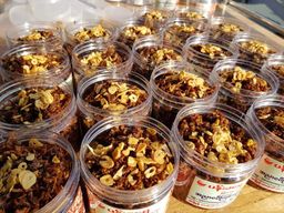 ပန်းခရေ Kitchen_အညာငပိကြမ်းကြော်