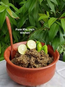 ပန်းခရေ Kitchen_မျှင်စိမ်းစားငပိပေါင်း