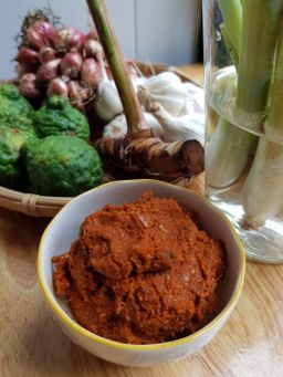 ပန်းခရေ Kitchen_ထိုင်းဟင်းချက်ငရုတ်နှစ် (ဖစ်ကန်)