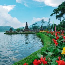 North Bali Day Trip (Ulun Danu Bratan)