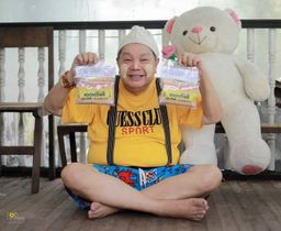 အကယ်ဒမီ_ငါးခူမုန့်ဟင်းခါးအနှစ်ထုတ်