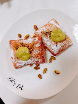 PISTACHIO KUNAFA BOX