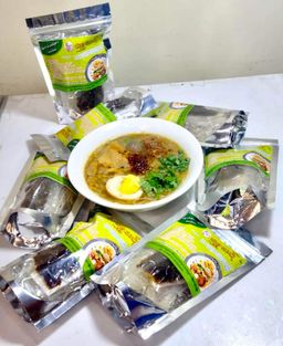 ရွှေဆင့်_အသင့်စားမုန့်ဟင်းခါးအနှစ်ထုတ် (တစ်ပွဲစာ)