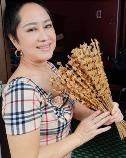 ရွှေဆင့်_ပင်လယ်စာခြောက်