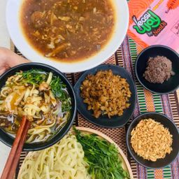 Easy Way_အသင့်ချက် ကော်ရည်ခေါက်ဆွဲ Collection