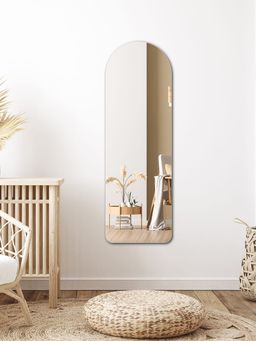 Wall mounted flexible mirror