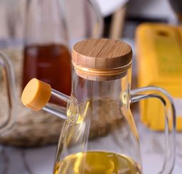 Glass oil/vinegar jar with Bamboo lid 