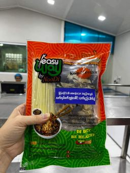 Easy Way_အသင့်ချက် ဝက်အူစုံပေါင်းကော်ရည်