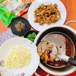 Easy Way_ဝက်အူစုံပေါင်း ကော်ရည် Topping