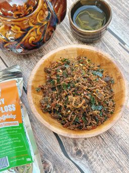 Easy Way_ထန်းတော ကြက်မွှခြောက်စပ်မွှေးကြော်