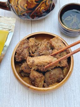 Easy Way_ထန်းတော ဝက်အတုံးကြော်