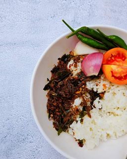 Easy Way_ထန်းတော ချဉ်ချဉ်စပ်စပ် ငါးကျည်းကျပ်တိုက်ကြော်